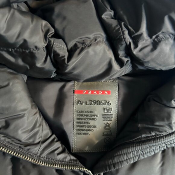 Prada Sport Black Down Puffer Jacket – Size 44 (fits like M) Authentic Prada Spo - Picture 3 of 7